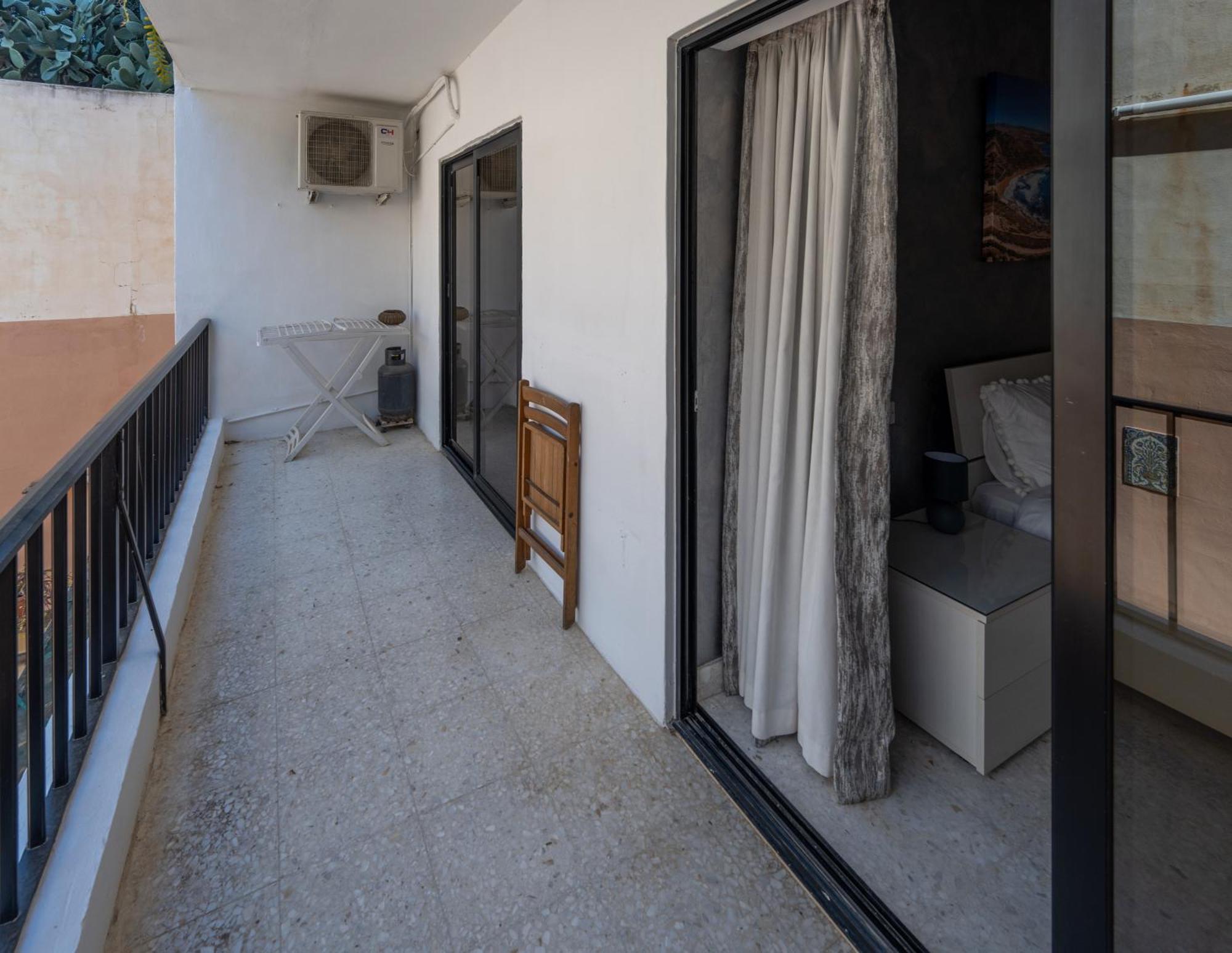 Spacious 3 Bedroom Apartment In The Heart Of St Julians Сент Джулианс Экстерьер фото
